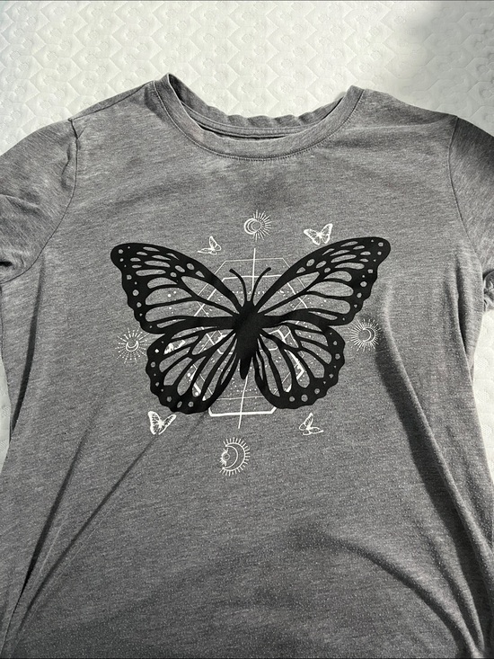 refuge Tops - refuge Gray Tee with Black Butterfly Graphic